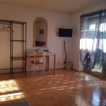 Apartment Am Riegelberg Oesdorf Buitenkant foto